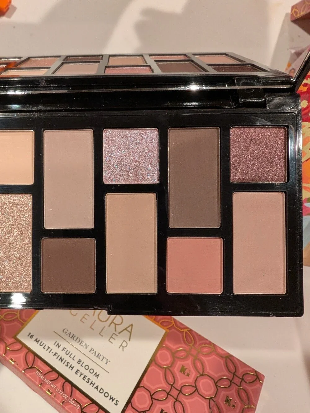 Laura Geller Garden Party In Full Bloom 16 Shade Eyeshadow Palette NEW $45 Value